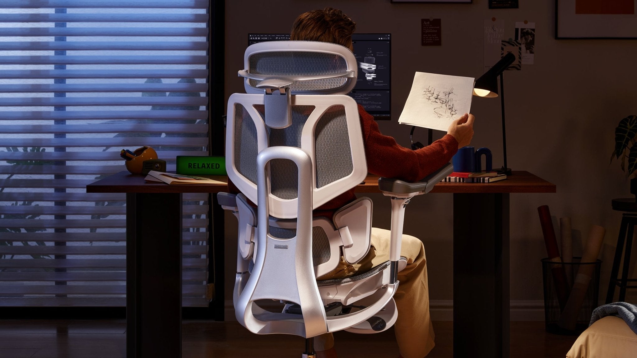 HBADA E3 Pro Ergonomic Chair with Footrest for task~scene